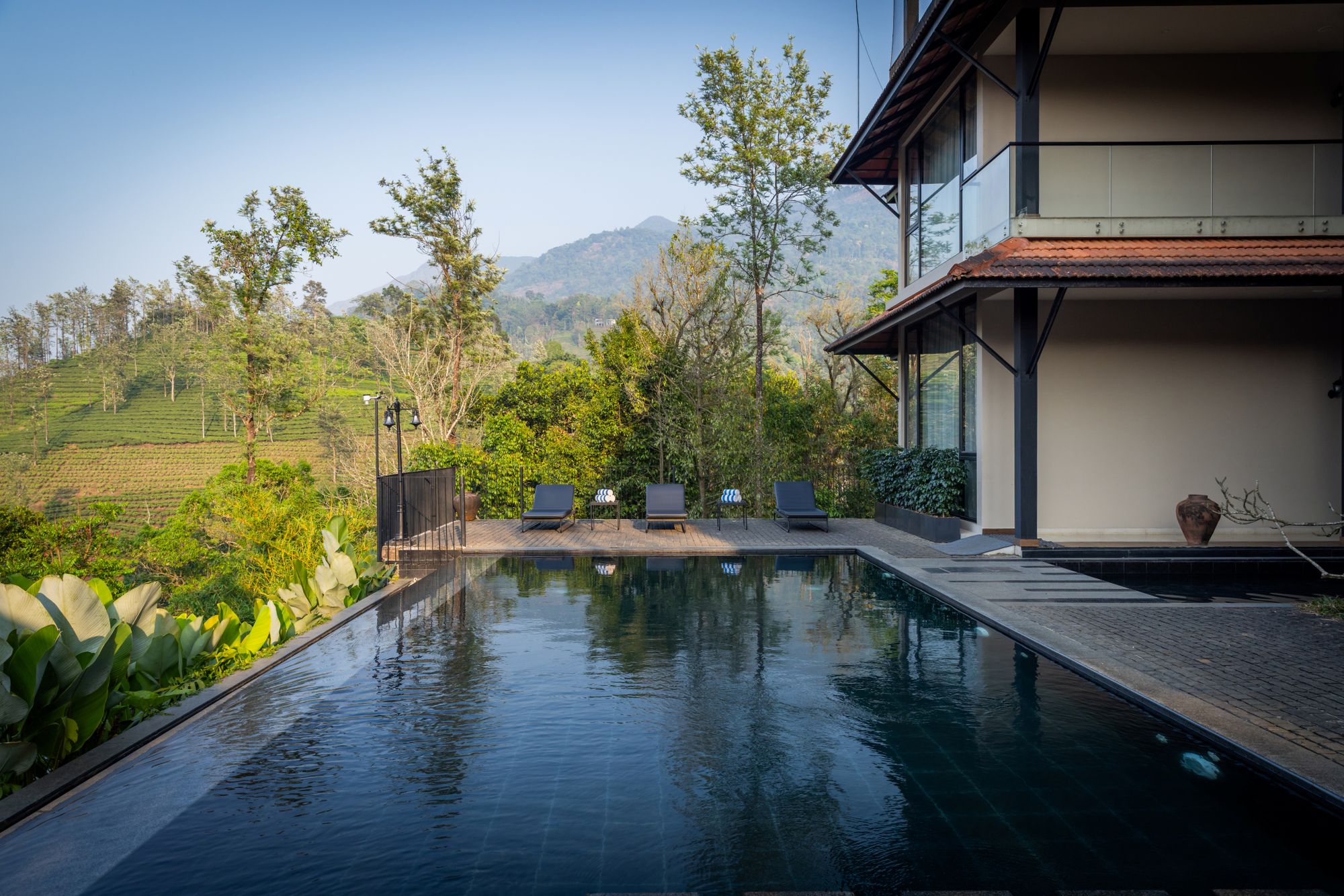 Casa Aurelia estate with mountain and pool views